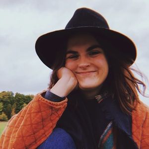 Meet your Posher, Maddy